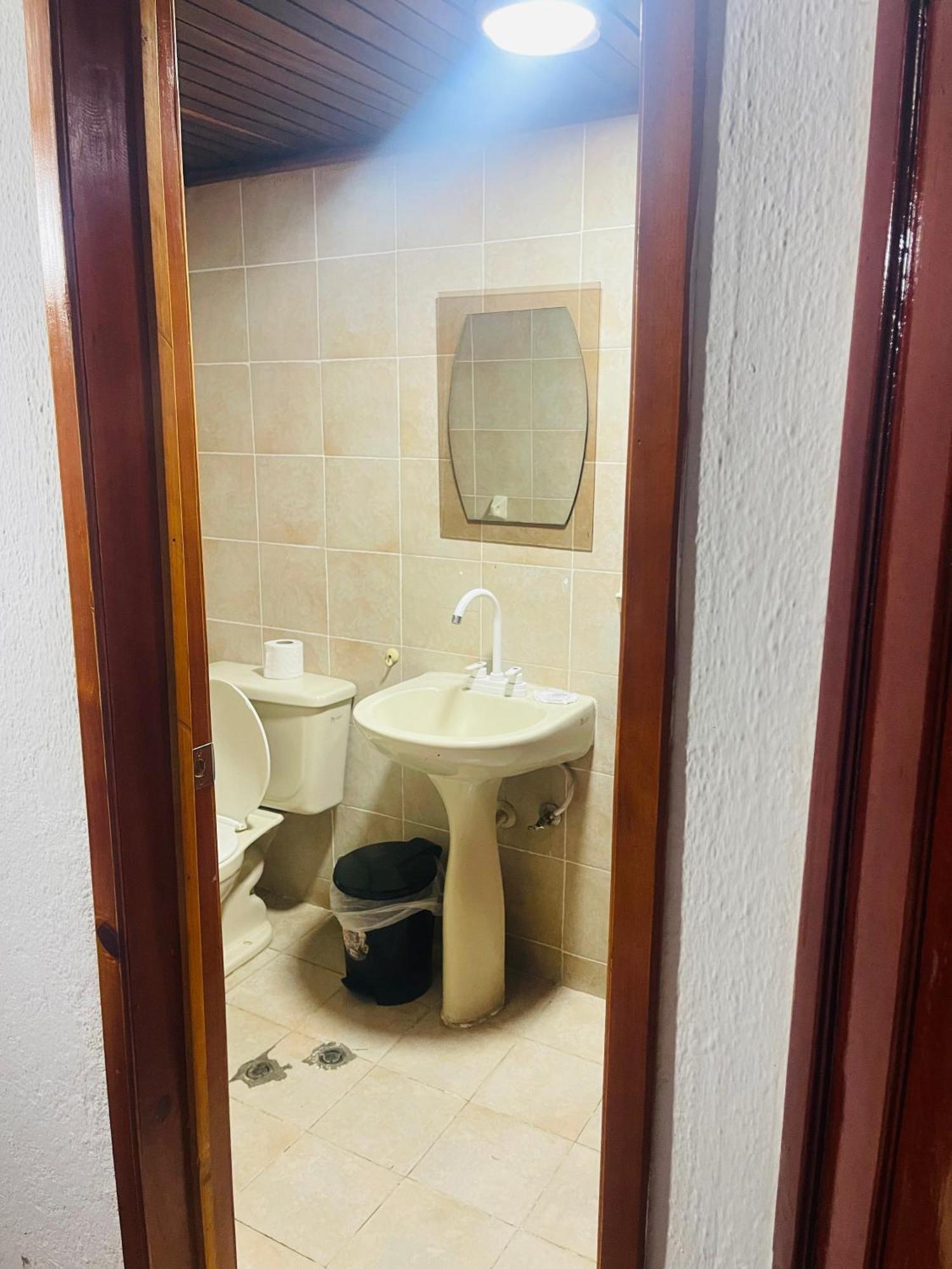 Catia La Mar Hotel Brisas Del Mar 2022 מראה חיצוני תמונה