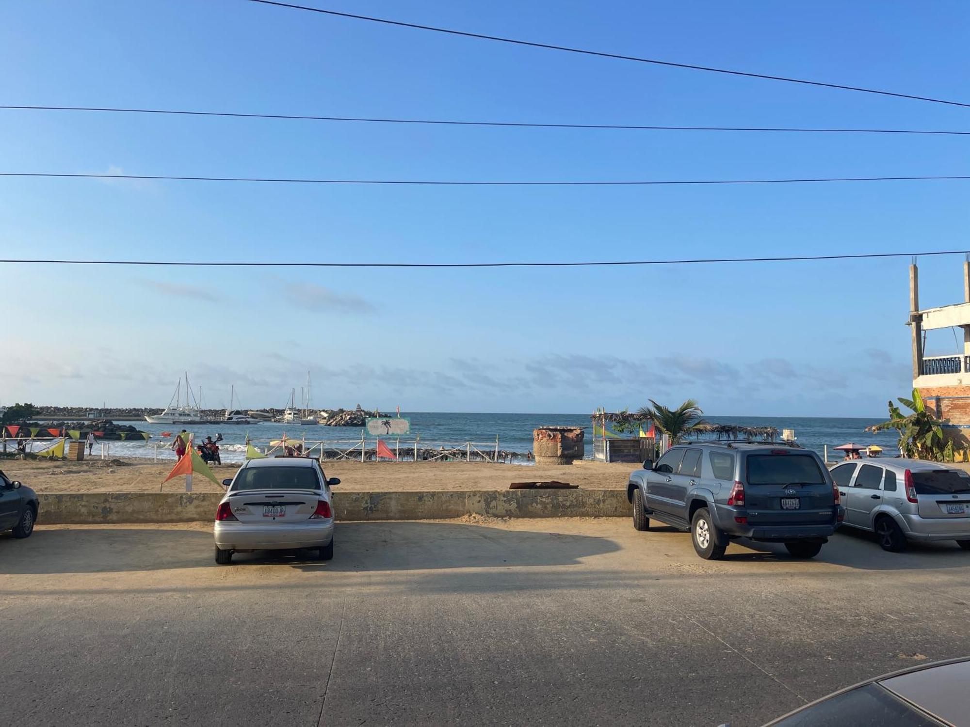 Catia La Mar Hotel Brisas Del Mar 2022 מראה חיצוני תמונה
