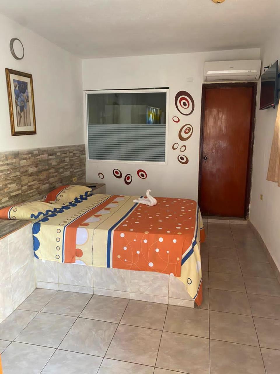 Catia La Mar Hotel Brisas Del Mar 2022 מראה חיצוני תמונה